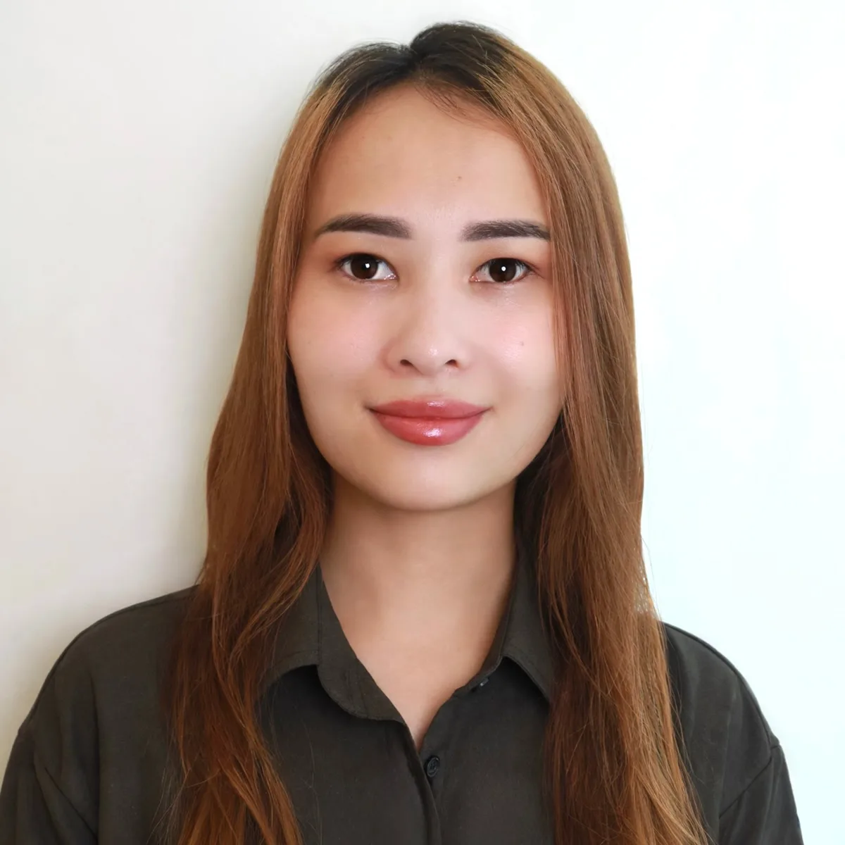 Eva, Lash Master at AZIZAM salon in Dubai