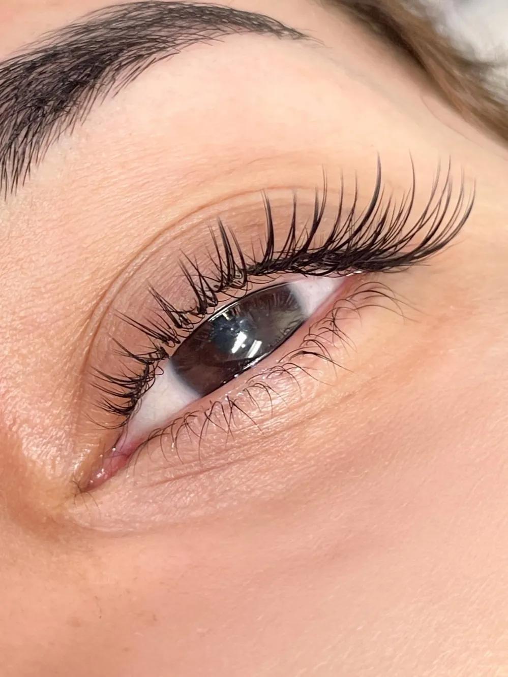 Classic lash extensions in Dubai, one extension per natural lash at AZIZAM beauty salon